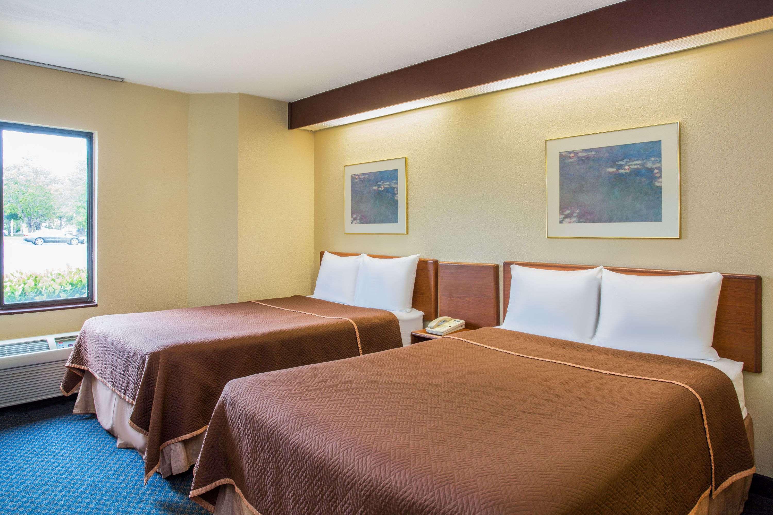 Travelodge By Wyndham Fort Myers Airport Dış mekan fotoğraf